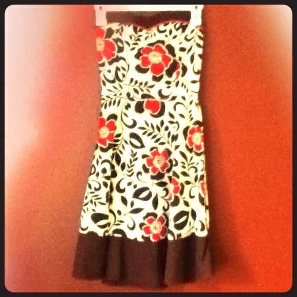 Cute floral dress - Picture 1 of 2