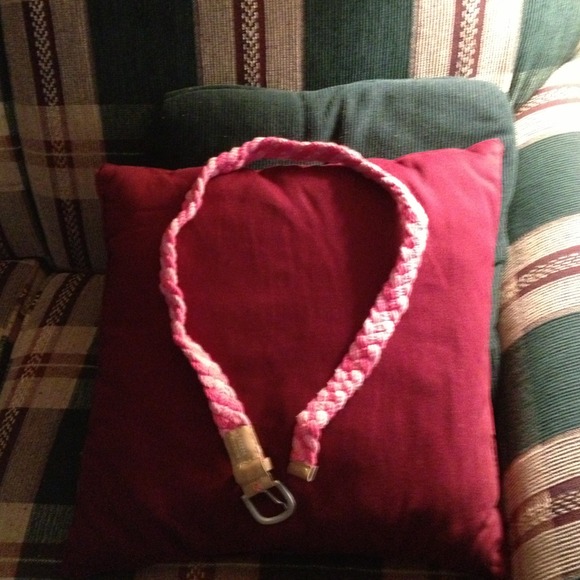 S/M pink belt