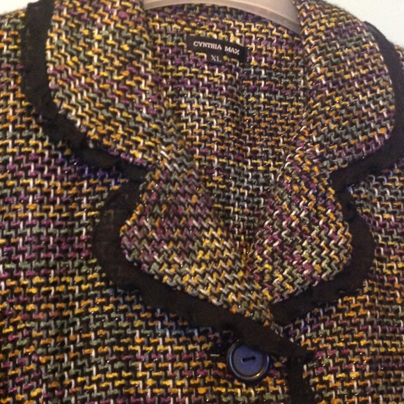 Cynthia Max boucle jacket. - Picture 2 of 2