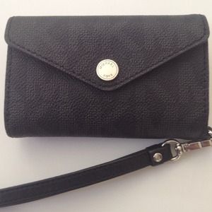 100% authentic Michael Kors IPhone 5 wallet