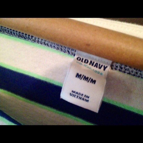 ///SOLD in Bundle/// OLD NAVY 3/4 Striped Dress - Picture 3 of 4