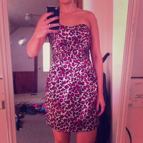 dress - Picture 1 of 4