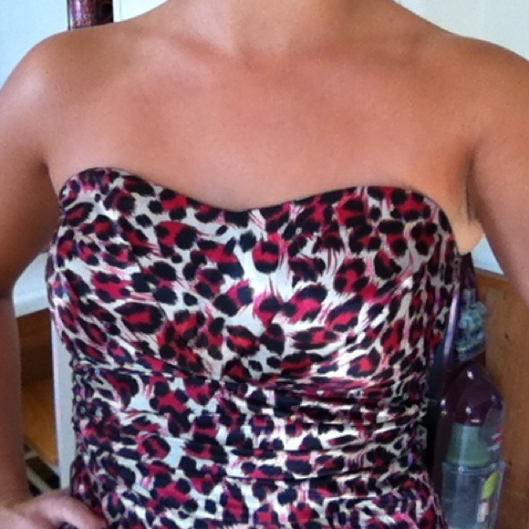 dress - Picture 3 of 4