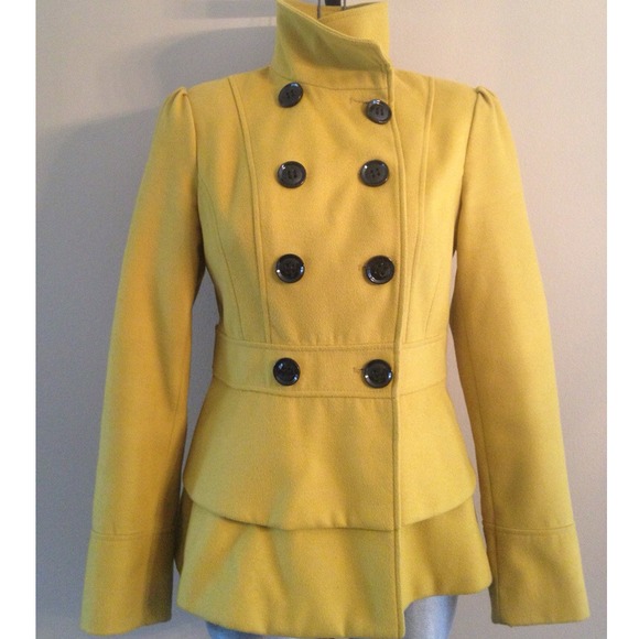 ❌SOLD IN BUNDLE❌💛Tiered Mustard Peacoat💛