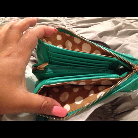 ❌SOLD❌Teal Green Leather Wristlet or Purse - Picture 3 of 4