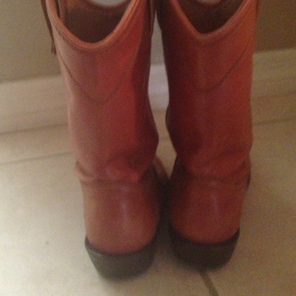 Boots - Picture 4 of 4