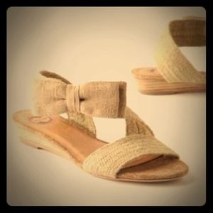 Anthropologie Lucky Penny bow sandal