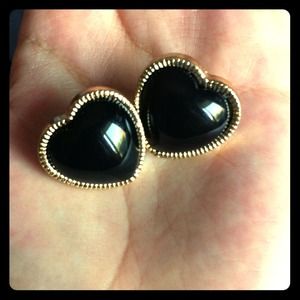 Forever 21 Gold and Black Heart Earrings