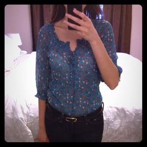 🔴Sold🔴Old Navy Sheer Printed Blouse