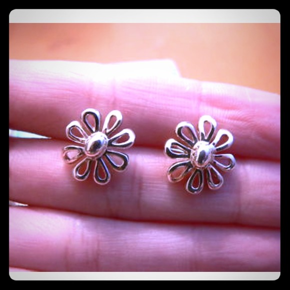 Tiffany & Co. Paloma Picasso Daisy Earrings