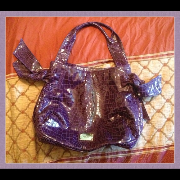 Pretty Purple Hand Bag