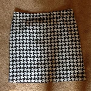 Ann Taylor houndstooth pencil skirt size 18