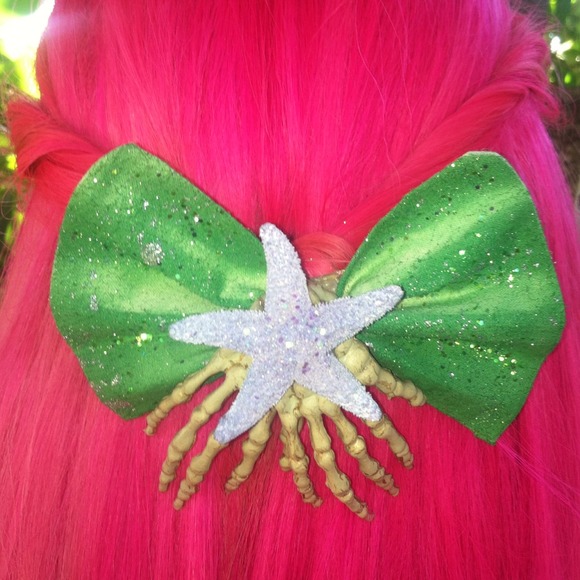 Custom Sea Star Hair Bow (Ariel Color Story) <3 - Picture 1 of 1