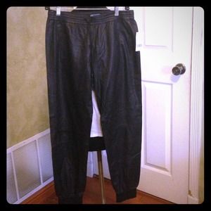 Vince Leather sweatpants Sm reserve @leslielove