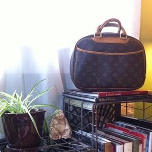 100% authentic Louis Vuitton Trouville