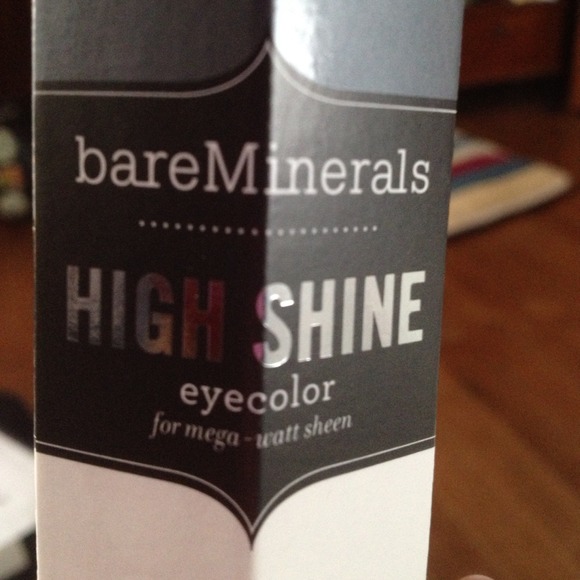 Bare Minerals High Shine silver eye color