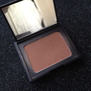 Laguna Bronzer in Casino.