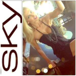 MOVING! MAKE OFFER! Beautiful Sky brand dress