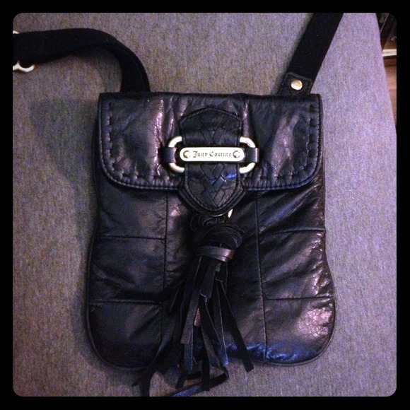 🚫SOLD ON EBAY🚫Juicy couture black crossbody bag