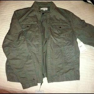 Calvin Klein jacket size large in a forest green🍃