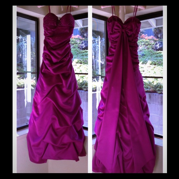Beautiful Prom Dress!!👍👍
