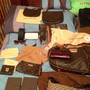 LV, Prada, Gucci, Versace