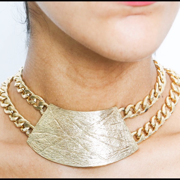 Jewelry - Golden Choker