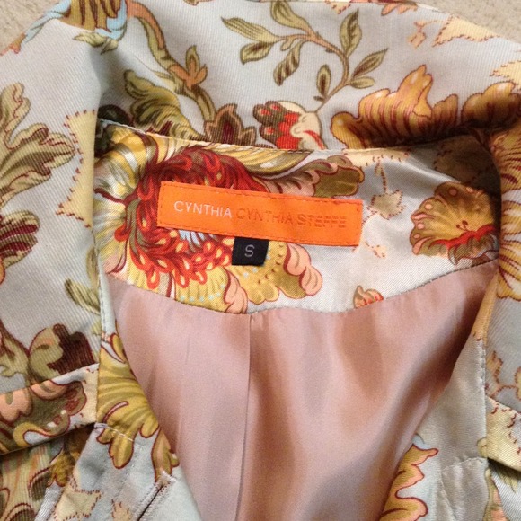 GREAT jACKET!  REDUCED - Picture 3 of 4