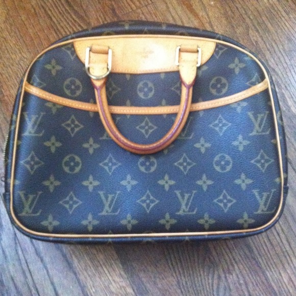 Authentic ! Reduced Louis Vuitton Trouville