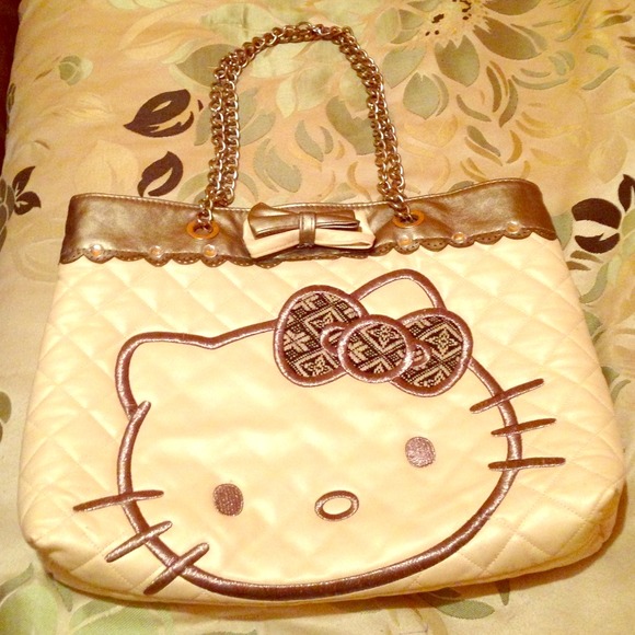 Hello Kitty purse 💕