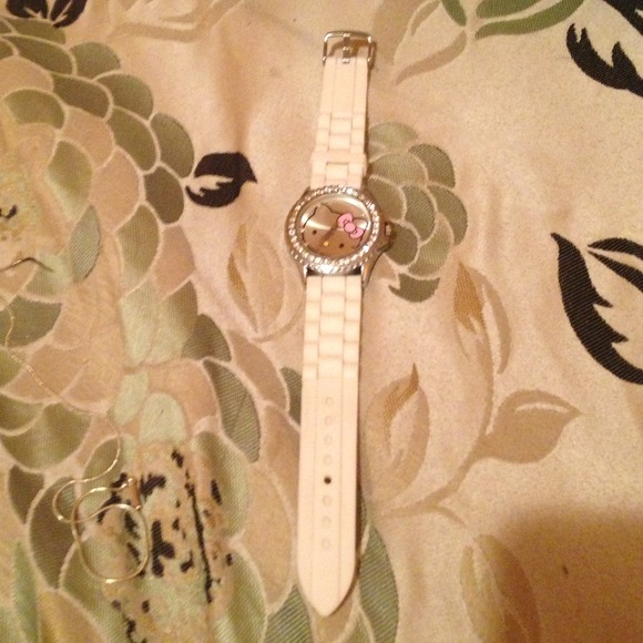 Adjustable Hello Kitty watch 💕 - Picture 1 of 4