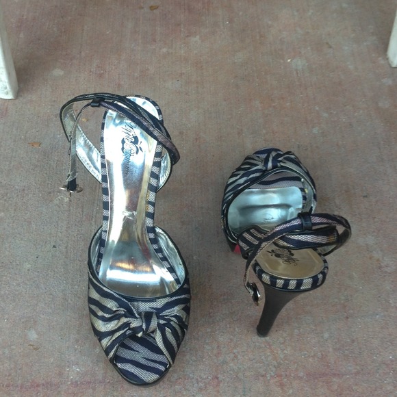 Baby phat shoes