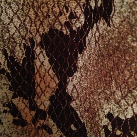 Sold::snakeskin pattern dress - Picture 4 of 4
