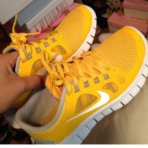 Yellow Livestrong Nike Free Runs 3