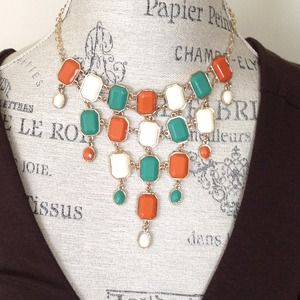💋💋STATEMENT NECKLACE💋🔴Hold🔴