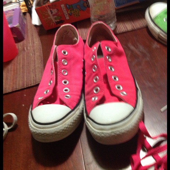 Pink Converse& Green Converse