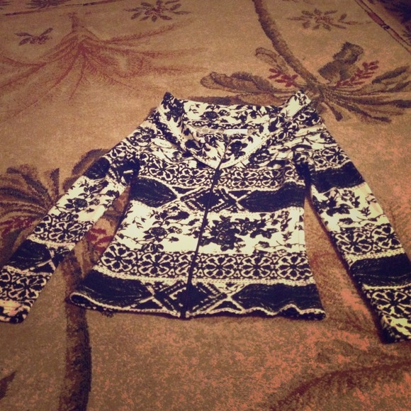 RESERVED FOR @marianaogarrett