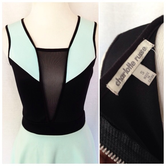 ⬇️Mint Skater dress⬇️ - Picture 2 of 3