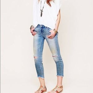 🎉HOST PICK🎉 Free People Destroyed Skinny's