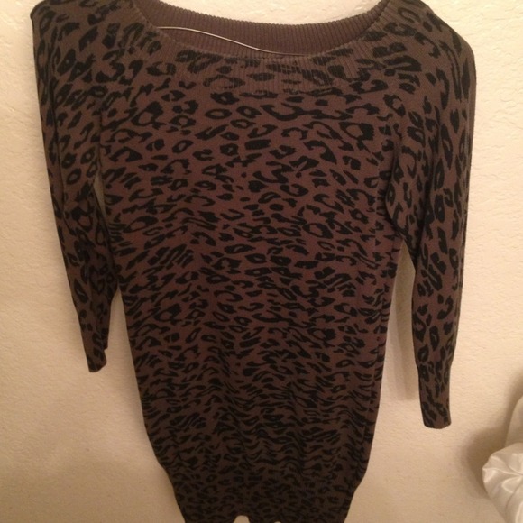 Print tunic sweater