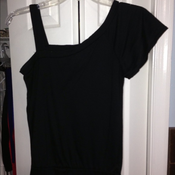 Black shirt