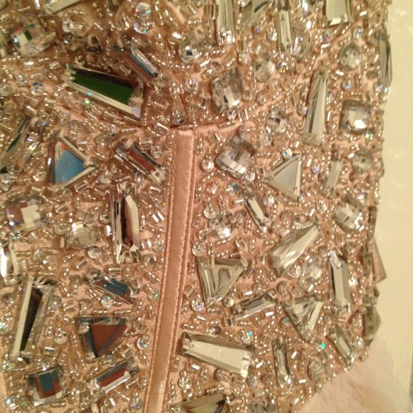 More pictures of dress 😊 - Picture 2 of 4