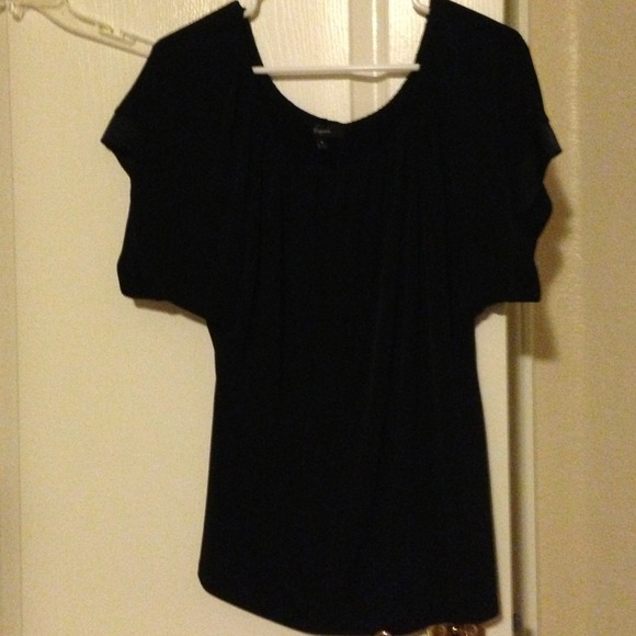 Comfortable black top from express