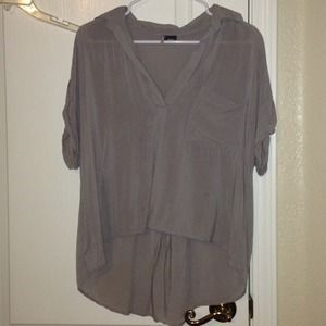Grey high/low top with collar