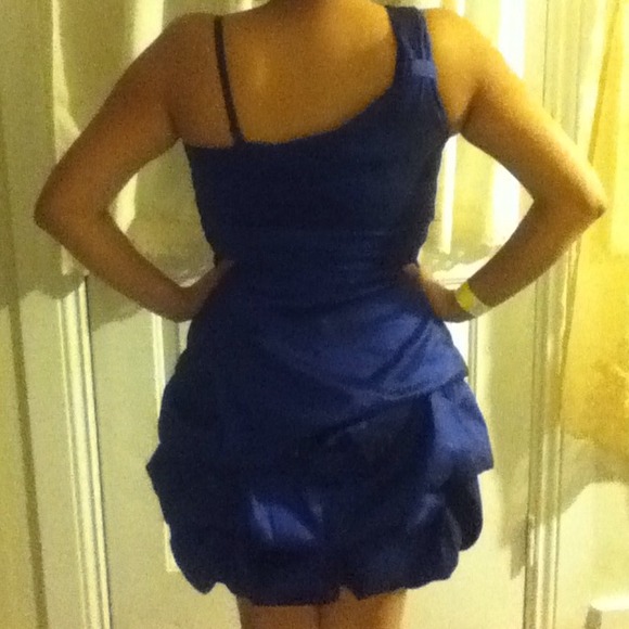 Blue dress - Picture 2 of 2