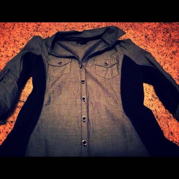 Topshop Tops - Sold‼️denim top w/ slimming op-illusion sides