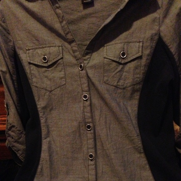 Sold‼️denim top w/ slimming op-illusion sides - Picture 3 of 4