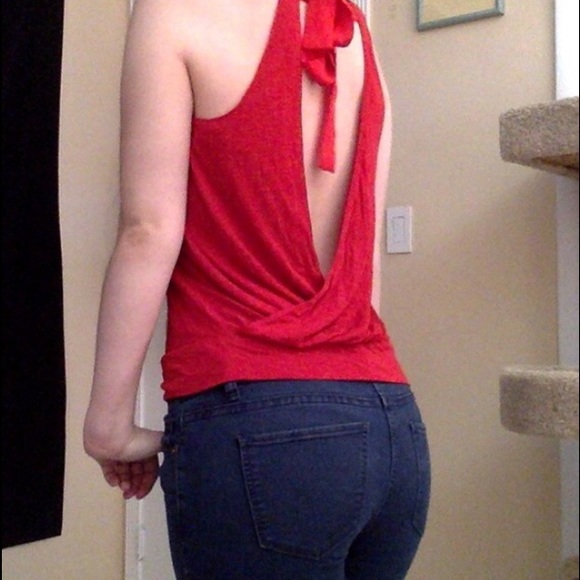 RED open back Urban tank 💋🌹