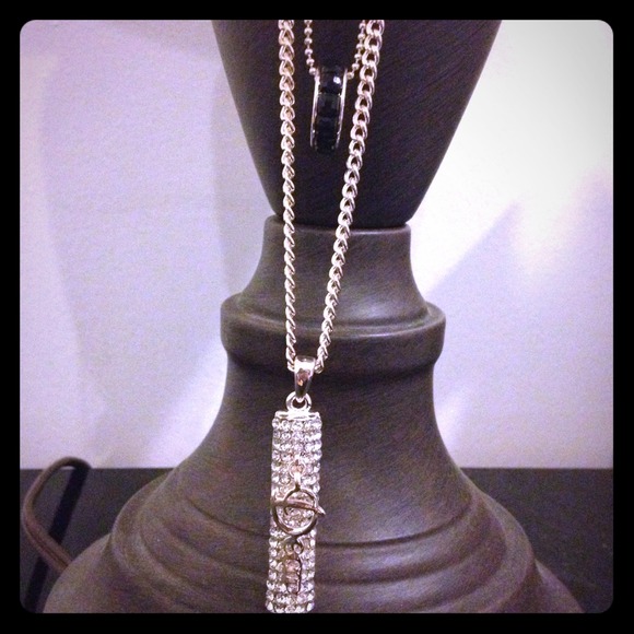 Long hi-low necklace