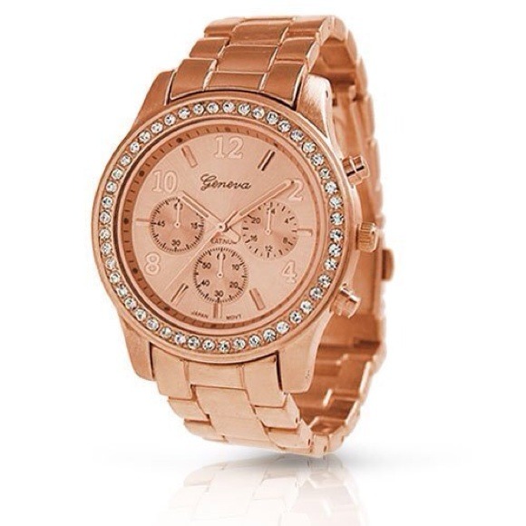 Accessories - Rose gold watch